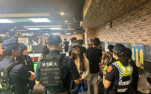 假觀光真詐財！中壢警查獲53名外籍車手、非法打工