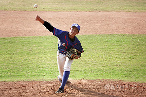 桃園盃曾祈嘉完封率三民搶勝　教頭：如國中時林智勝