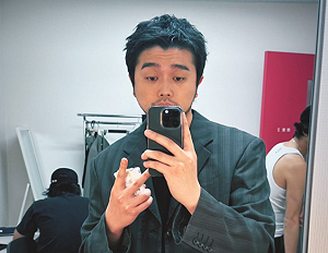 日天團「King Gnu」主唱井口理宣布結婚！套牢交往多年圈外女友