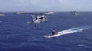 (影) 馬杜洛高調軍演秀主權! 委國Su-30老戰機挑戰F-35、MQ-9、魚鷹機