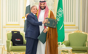 以炸卡達嚇壞穆斯林國家? 打巴鐵就是打沙烏地 2國同盟 核保護傘罩中東