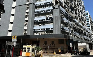 金價歷史新高效應! 香港2.2億黃金大劫案 10多蒙面男搶65公斤黃金 重案組追兇