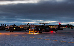 美「黑鷹」搭載4特戰「夜間潛行者」失事墜毀  野火阻搜救生死未卜