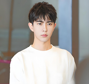 于朦朧墜樓案爆演藝圈黑幕！「台灣粉絲首站」心碎發聲了