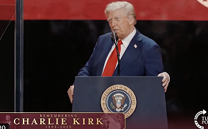 (影) 川普在紀念活動上稱柯克「一代巨人」!  將在白宮追授自由勳章