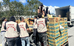 民間愛心處處在！威震愛心發展協會 第一時間捐物資送往光復災區