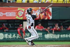 許哲晏開轟4打點獲MVP　獅擊退龍近期2連勝