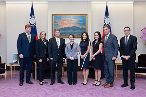 蕭美琴接見薛瑞福：台美經濟因關稅談判帶來不確定性