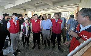 卓榮泰赴花蓮光復視察   內政部啟動清淤、住宅補助助災民復原