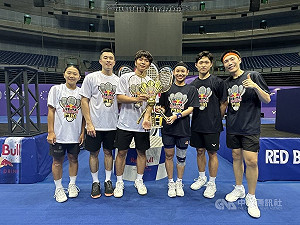 現身羽球鬥拍表演賽　戴資穎：能再下場打球真好