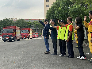 高雄特搜大隊完成救援  陳其邁親迎並宣布公假補休2天