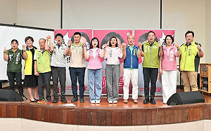 邱議瑩左營座談展現母雞態勢   綠營議員及參選人全員到齊力挺 