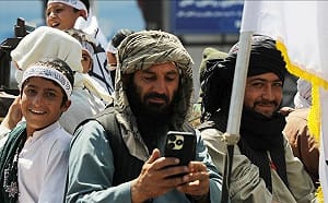 進一步壓縮言論空間！塔利班展開全國「斷網」 阿富汗通訊中斷