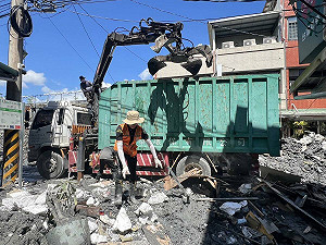 物資、白飯、機具、醫療團全被擋！學者：只是天災就如此，萬一有一天是戰爭呢？