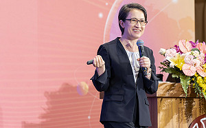 校園演說緊扣社會韌性  蕭美琴爆手機很多裸照：是我的貓 