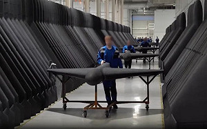 (影) 俄、朝「產學合作」! 2萬工人赴俄組「沙赫德」 北韓兵高舉「光榮彈」拒被俘