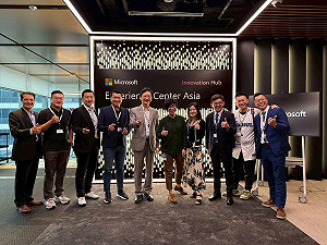 卓冠廷率團赴星考察 走訪微軟新加坡暢談智慧城市