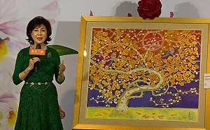 永遠的「國民女神」白嘉莉美麗傳奇畫展   新光三越高雄左營店登場