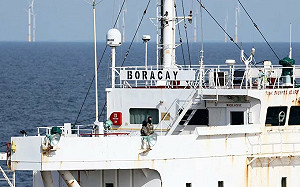 法扣「影子油輪」俄罵海盜! 被控多次向歐洲機場釋放無人機 船長竟是中國人