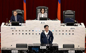 陳其邁施政報告與質詢  三黨團聚焦關切土石濫採濫倒爭議