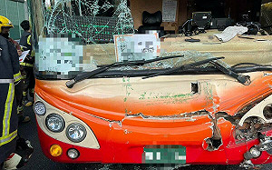 國1客運、大貨車事故28人輕傷！公路局介入調查：若有不法將開罰