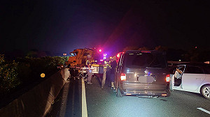 國1南下北斗至西螺段凌晨4車事故　2人受傷送醫