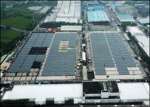 曝烏山頭光電板「用藥水清洗」 遭業者駁斥是謠言!蘇一峰回嗆掀論戰