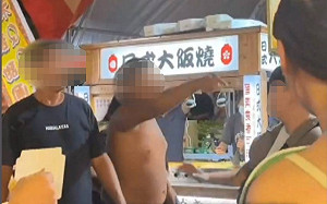 左營萬年季變格鬥盃！衝突畫面引熱議 網酸：每年都上演