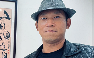 顏正國病逝今頭七！摯友「鋼鐵爸」靈堂淚崩