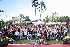 「藝湛登峯」114年度重要傳統工藝保存者 文化部長李遠親授證