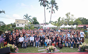 「藝湛登峯」114年度重要傳統工藝保存者 文化部長李遠親授證