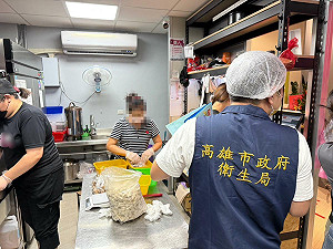 屏東工業用雙氧水浸泡豬大腸   高市衛生局：違規產品未流入市面