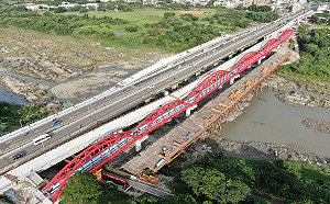 2019工程數位創新應用獎工務局雙料肯定 三鶯大橋改建 智慧道管中心獲殊榮