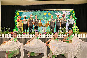 九月中秋賞雪去 2022桃園韭菜花節 浪漫登場!