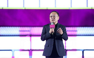 文化部12職等以上主管集資送iPhone 史哲：不知道這件事