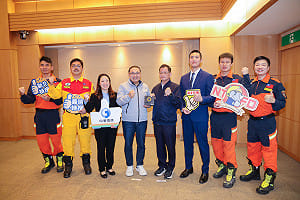 新北消防局獲「總統盃黑客松卓越團隊獎」 市政會議共享榮耀