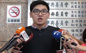 出關未談連戰  洪辦：怎不叫小英別迴避李