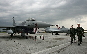 俄烏戰爭》俄國小心了！外媒：美要訓練烏克蘭飛行員