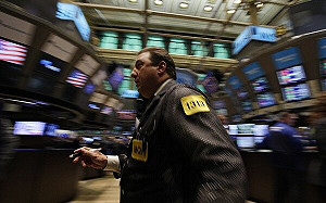 美股反彈收高揮別連3天跌勢！道瓊漲294點、台積電ADR強升逾5％