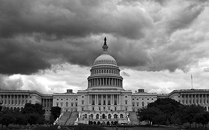 史上最久政府停擺！專家估「對美經濟傷害巨大」：Q4 GDP成長恐剩1%  民眾生活、交通也遭殃