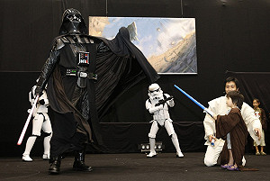 《星際大戰》影迷慟黑武士維達之父辭世