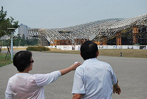 衛武營造價百億  龍應台：投資文化不浪費