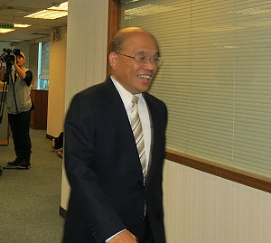 蘇貞昌：不必停辦金馬獎