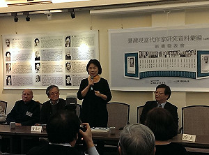 司馬中原建議龍應台：人情應對要更軟