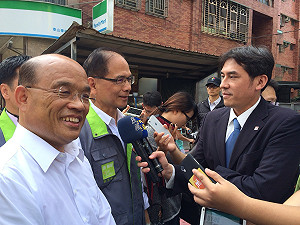 游錫堃：朱立倫假動工  超越一直玩一直玩