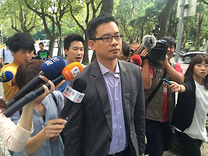 待董事會決議 戴季全18日起請假不支薪