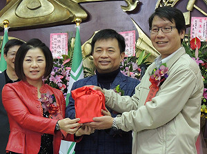 綠推核四公投 朱立倫：尊重、樂觀其成