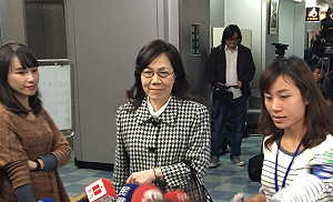 入廉政會通知父？李安妮：我都60歲了！