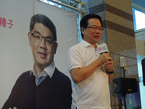 柯P公開競選經費  蔡正元扯慣犯不跟進