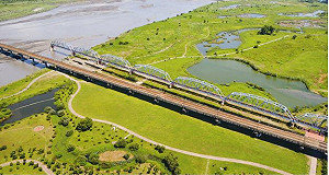 百年鐵橋活化重生  變身天空步道